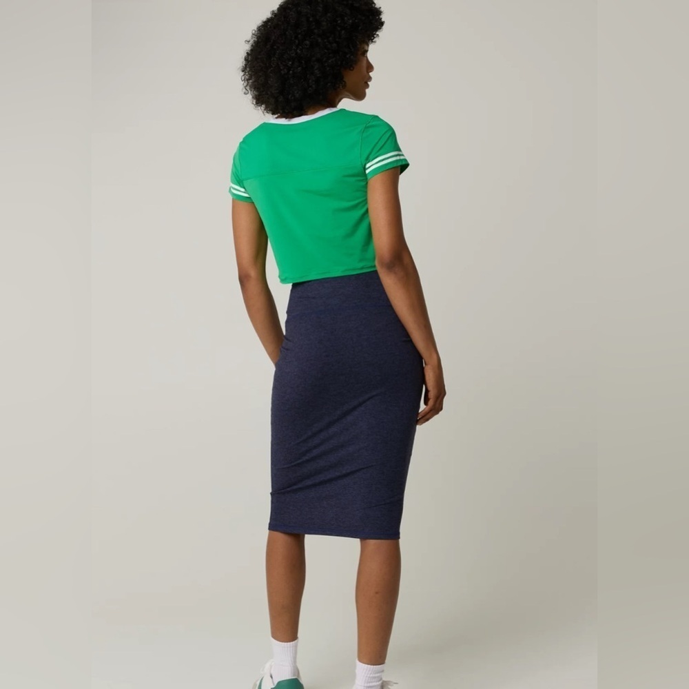 Aerie Offline The Hugger Navy Midi Skirt Size Small (best for a 4 / 6) - Picture 5 of 7